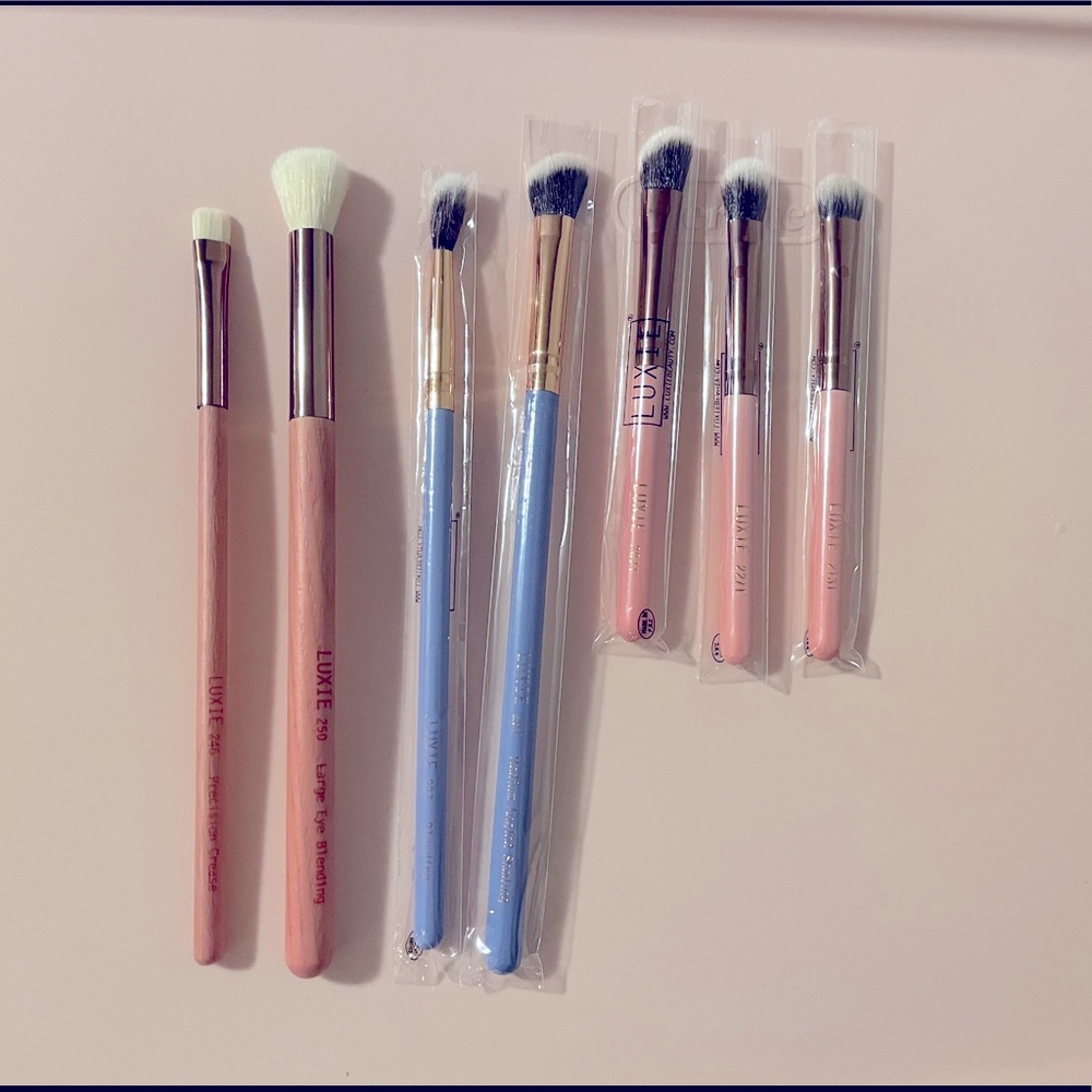 7 piece LUXIE eyeshadow brush bundle